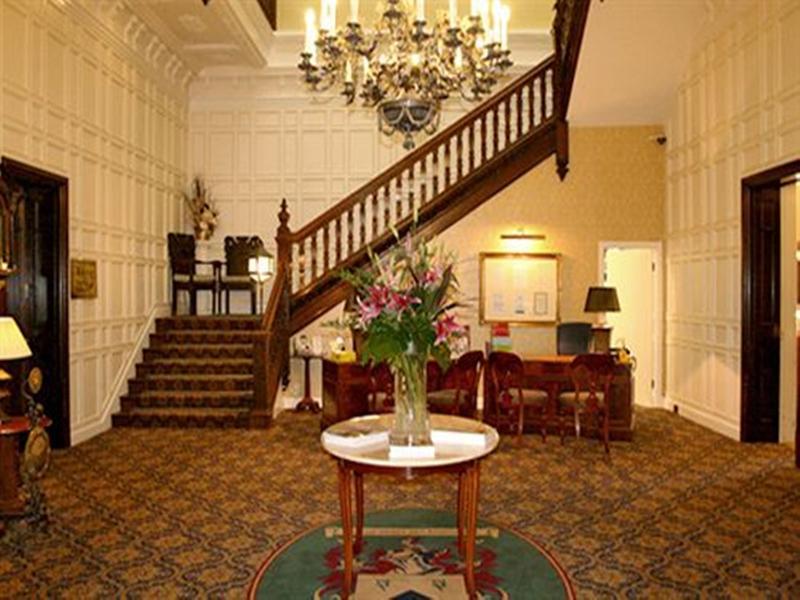 ダンブルトン ホール ホテル ブロードウェイ エクステリア 写真